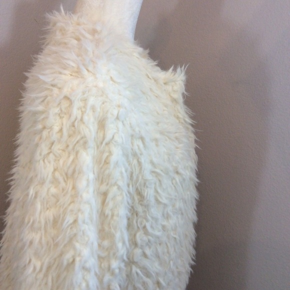 Cotton Bleu Ivory Cream Fuzzy Faux Fur Jacket Coat - Picture 5 of 8